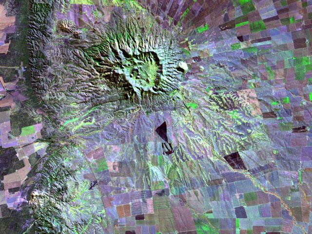 Volcano near San Luis Argentina<br />25m resolution Landsat wallpaper