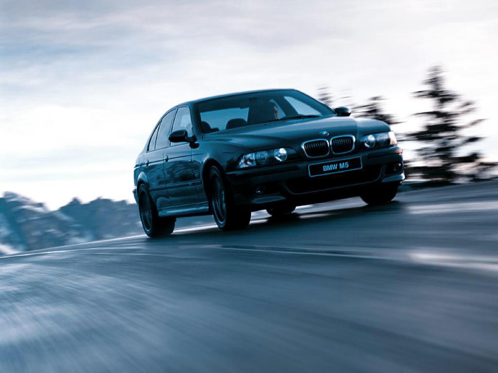 BMW M5 on the Road wallpaper